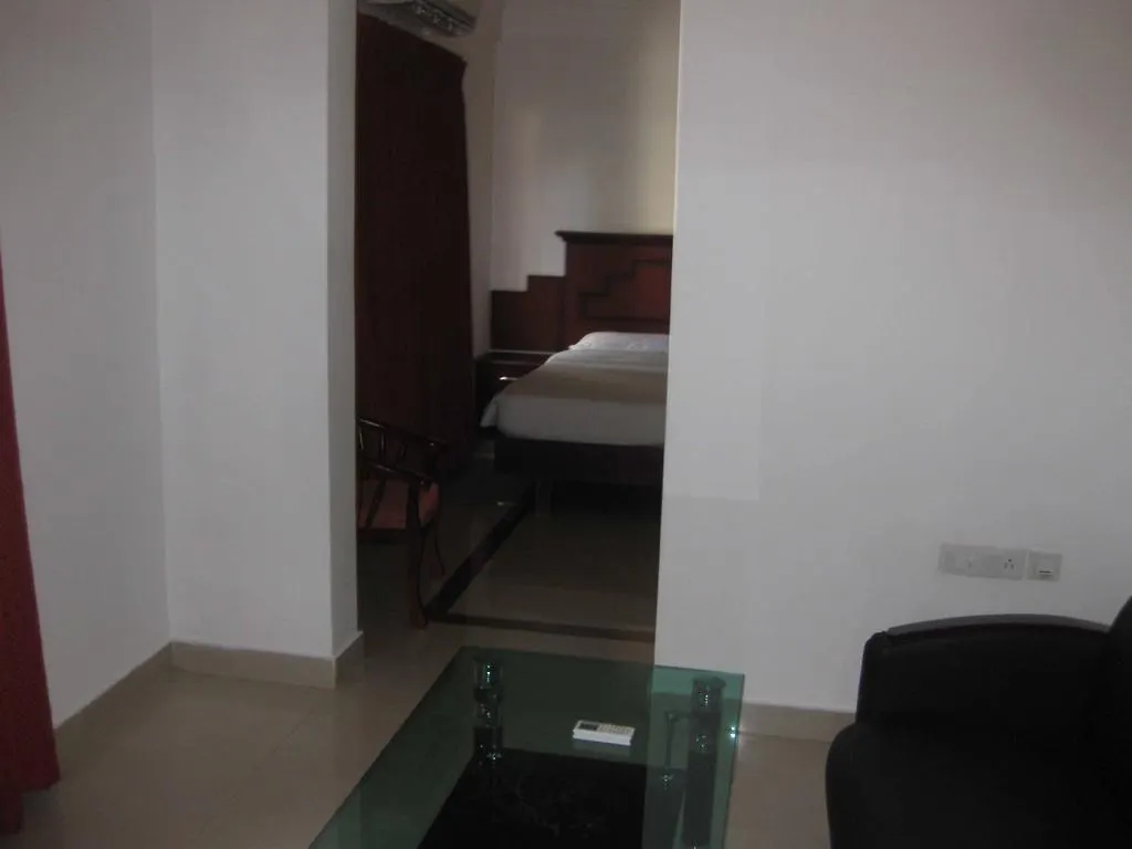 Hotel Centre Point Kochi 3*,  India